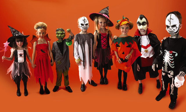 Trang phục Halloween và các cách mix đồ rùng rợn cực đơn giản