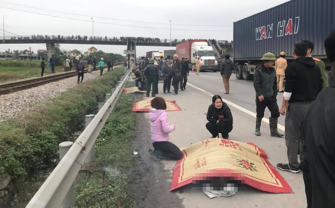 Xe tải đâm đoàn đưa tang, Xe tải đâm đám tang, Tai nạn giao thông, Tai nạn đường 5, Đám tang, Quốc lộ 5, tai nạn ở hải dương, tai nạn giao thông ở hải dương, đám tang