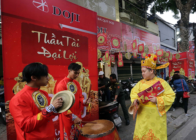 Giá vàng ngày thần tài, Ngày thần tài, Mua vàng ngày thần tài, Giá vàng thần tài, giá vàng hôm nay, giá vàng ngày vía thần tài, mua vàng ngày vía thần tài, giá vàng