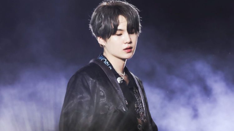 BTS, Suga BTS, Suga BTS tán tình ra trò, Đàn ông cũng mê Suga BTS, Mochi, bạn thân của Suga BTS, Bts, bts, bts đẹp trai