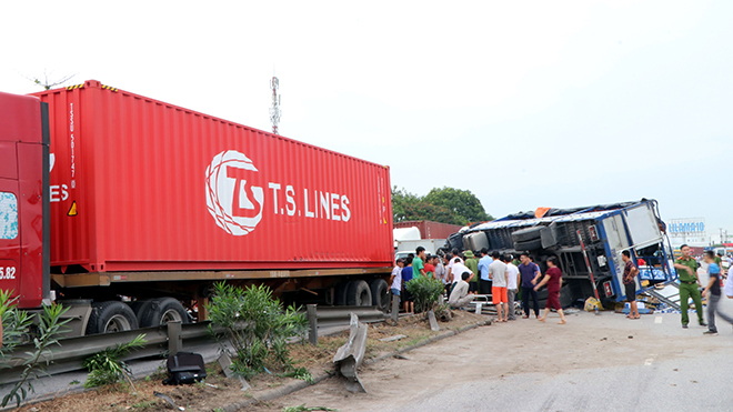 Tai nạn Hải Dương, Tai nan Hai Duong, Tai nạn giao thông Hải Dương, TNGT, tngt hải dương, tai nạn ở hải dương, tai nạn giao thông ở hải dương, TNGT Hải Dương, tai nan