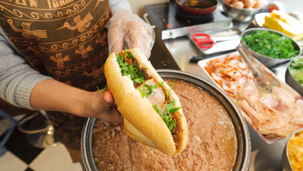 Bánh mì Việt Nam, Bánh mì ở đâu ngon nhất Việt Nam, bánh mì việt nam, Bánh mì, banh mi viet nam, Banh mi Viet Nam, bánh mì Việt Nam, Bánh mì Việt Nam bị chê, làm bánh mì