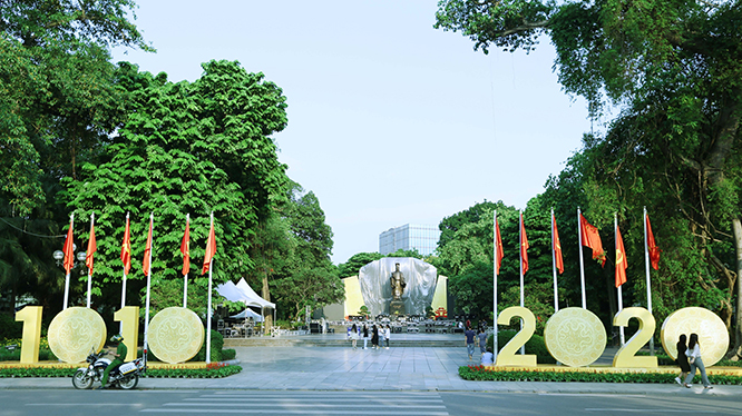Triển khai giải pháp bảo vệ môi trường bền vững vì một Thủ Đô Hà Nội xanh sạch đẹp
