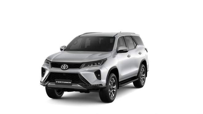 Bridgestone Dueler 'Made in Vietnam' chính thức trở thành lốp theo xe Toyota Fortuner