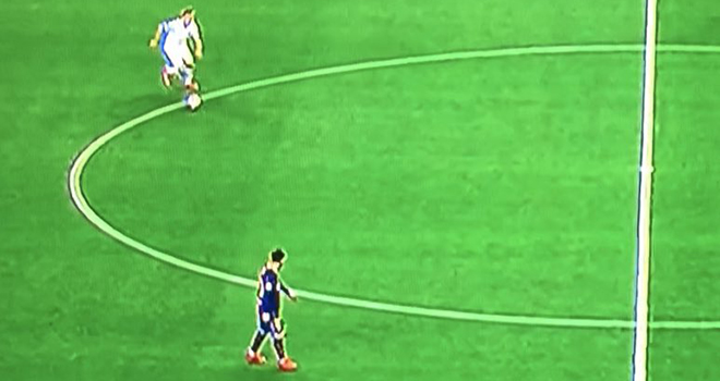 Barcelona, Barca 2-1 Dynamo Kiev, Messi, Lionel Messi, tin tức bóng đá Barcelona, kết quả bóng đá, bóng đá hôm nay, Messi phòng ngự, messi thờ ơ phòng ngự