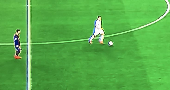 Barcelona, Barca 2-1 Dynamo Kiev, Messi, Lionel Messi, tin tức bóng đá Barcelona, kết quả bóng đá, bóng đá hôm nay, Messi phòng ngự, messi thờ ơ phòng ngự