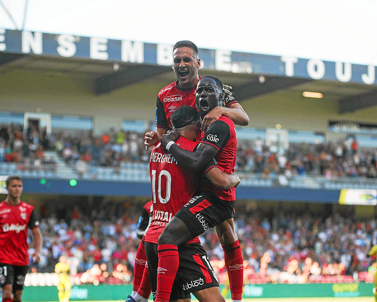 Kết quả bóng đá, kết quả bóng đá hôm nay, ket qua bong da, ket qua bong da hom nay, Guingamp vs Pau, Quang Hải ra mắt, Quang Hải thi đấu, kết quả Guingamp vs Pau, Ligue 2