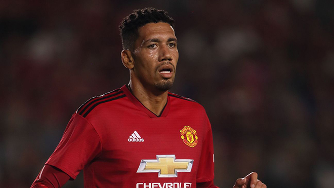 Chris Smalling cứ đá chính thế này, M.U sẽ không bao giờ vô địch