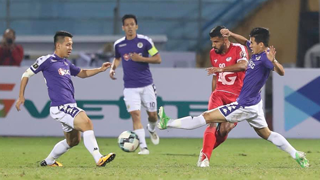 HLV Chu Đình Nghiêm: 'Quế Ngọc Hải đáng bị thẻ đỏ'